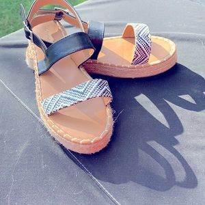Women’s sandal